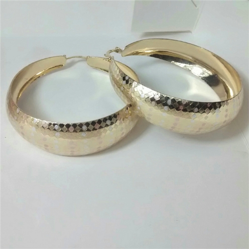 ARGOLLAS EN LAMINADO DIAMANTADA TIPO CANDONGA CON LINEAS EN CARTIER GRANDE ALD00011
