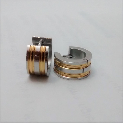 ARGOLLAS EN ACERO HOGGY CENTRO GRUESO PLATEADO BORDE DORADO 14X7MM