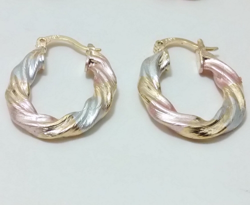 ARGOLLA EN LAMINADO OVALADAS ENTORCHADAS EN CARTIER 25X20MM ALD00069
