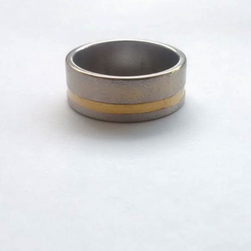 ANILLOS DE ACERO AROS DE MATRIMONIO GRUESO CON LÍNEAS 8X1MM ANA000124