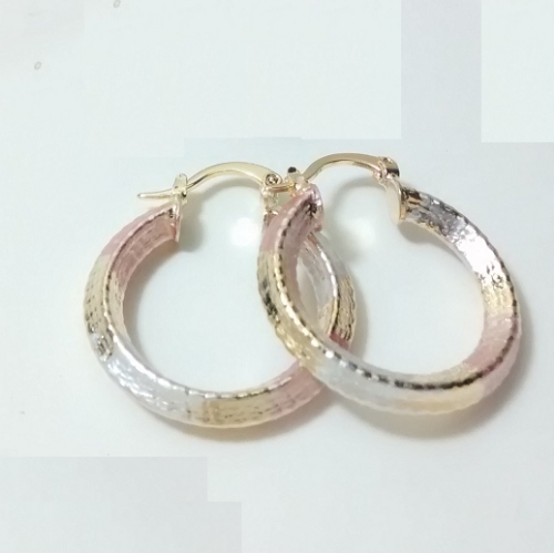 ARGOLLA EN LAMINADO LISA CON FRANJAS EN CARTIER 24MM