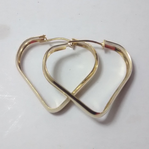 ARGOLLA EN LAMINADO LISA FORMA DE CORAZON DORADO 30 MM ALD00311