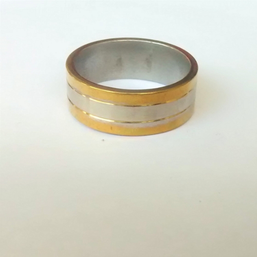 ANILLO EN ACERO AROS DE MATRIMONIO 3 LÍNEAS 2 DORADAS Y 1 PLATEADA ANA000125