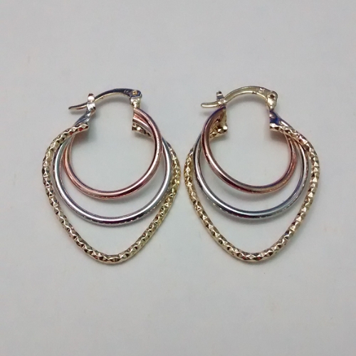 ARGOLLA EN LAMINADOLABRADAS Y LISA GOTA TRIPLE EN CARTIER ALD00037