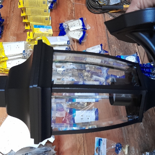 Farol soportado negro  voltech