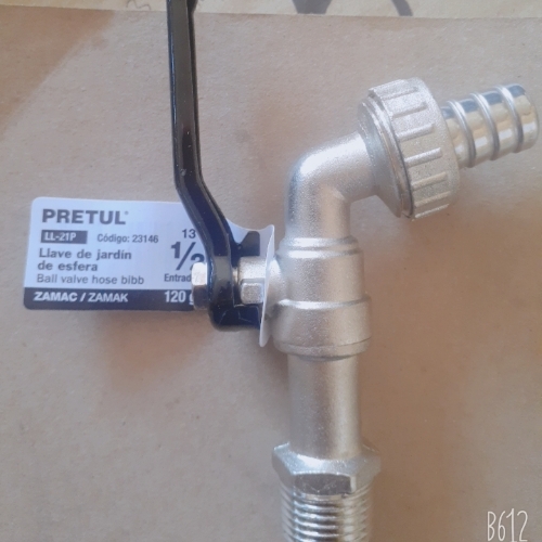 llave de jardin de esfera 1/2"  PRETUL.
