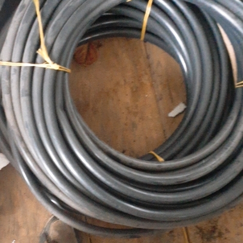 Poliducto 1/2" Negro por rollo