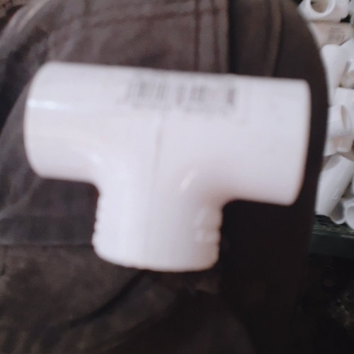 TEE PVC LISA 1/2" AP