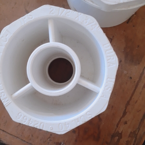 Reducidor PVC de 2-1/2" a 3/4" AP
