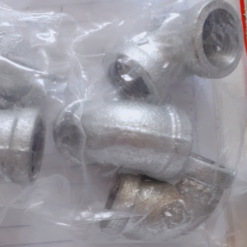 Codo de hierro galvanizado 1/2" 90°