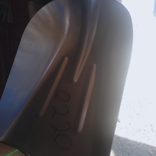 Pala de aluminio TRUPER.