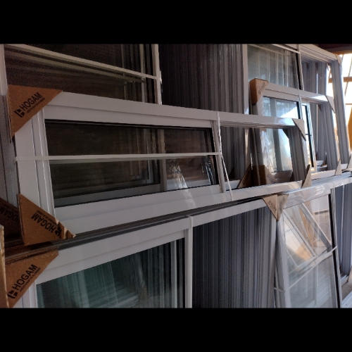 Ventana aluminio 1,20*40
