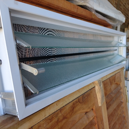 Aireador de aluminio 1*26 con reja y mosquitera