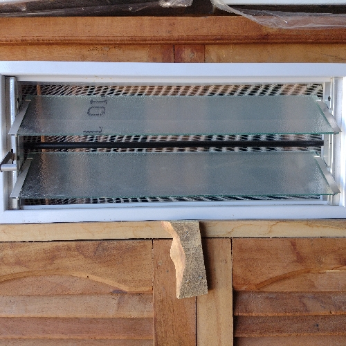 Aireador de aluminio 80*26 con reja y mosquitera