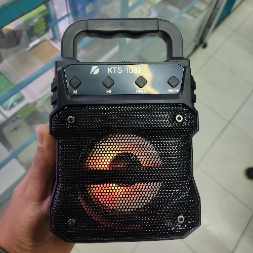 Parlante Bluetooth malla metálica