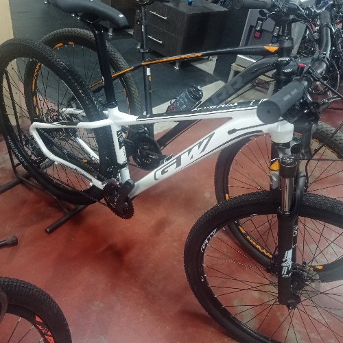 Bicicleta 29 Gw hyena  altus