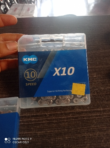 Cadenilla 10 vel KMC 0325