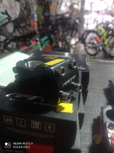 Codo BMX Gw negro