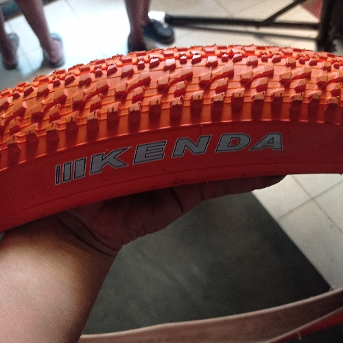 Coraza 27.5 Kenda color