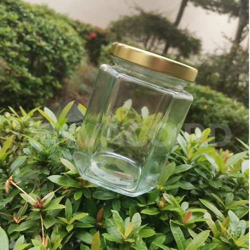 HEXAGONAL CRISTAL 9 OZ / TAPA DORADA (METAL)