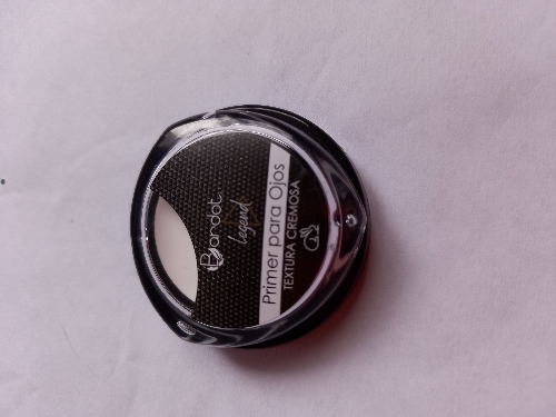 Primer para ojos blanco textura cremosa