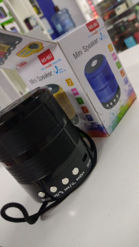 parlante mini speaker 887