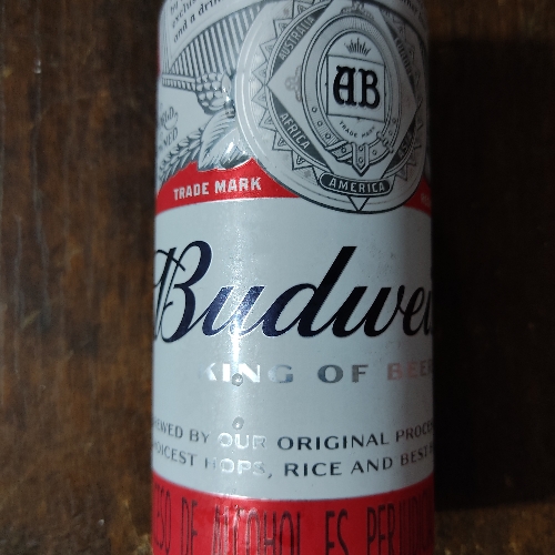 CERVEZA LATA BUDWEISER