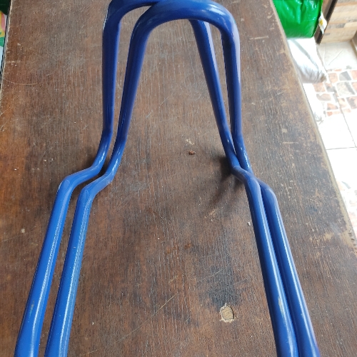 SOPORTE METÁLICO PARA BOTELLÓN