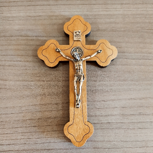 Cruz moldeado San Benito 12cm Pared OV (163642)