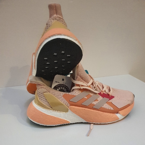 Adidas Boost No 23.5