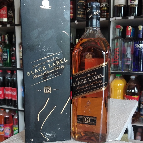 Johnnie Walker Black 750 mL