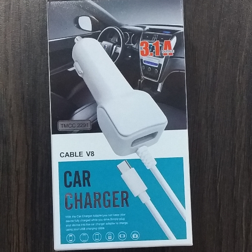 Cargador car changer  V8  auto 3 1A