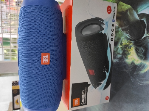 Parlante JBL charge 3