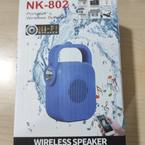 Parlante con linterna NK802