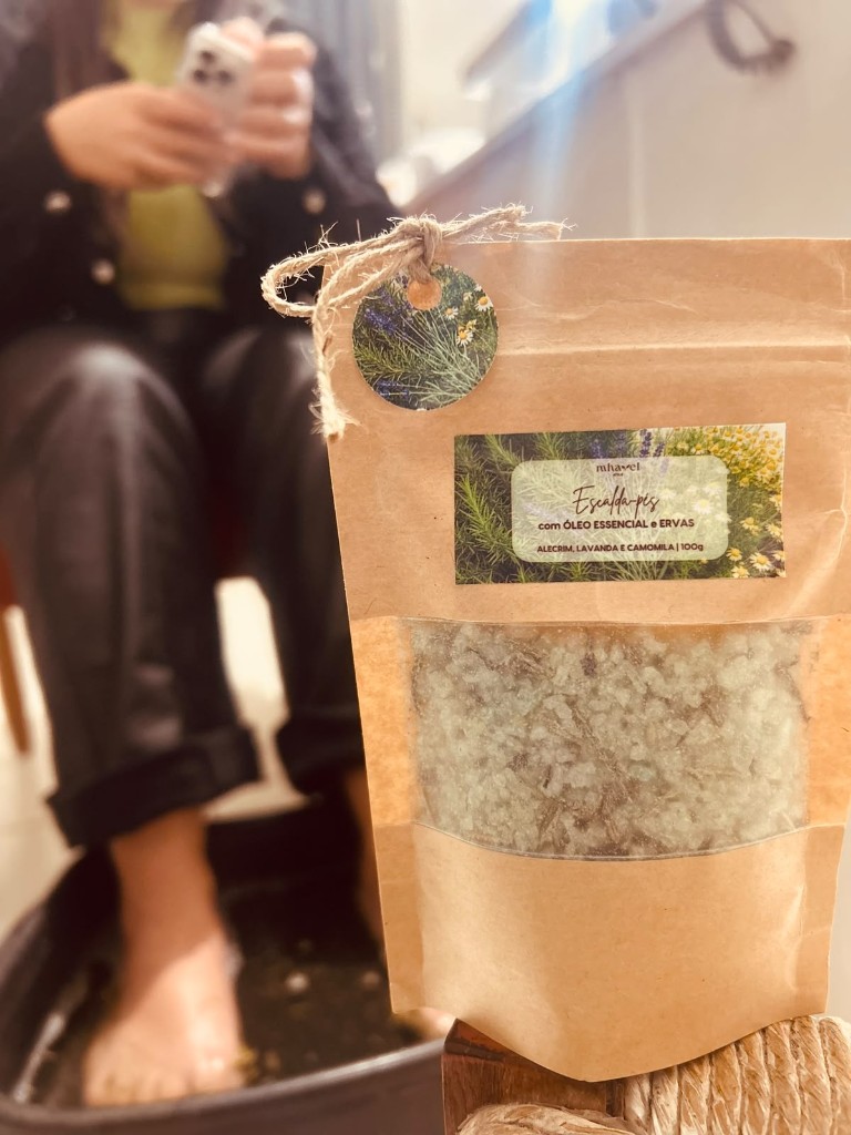 Escalda-pés com Ervas e Óleo Essencial 100g