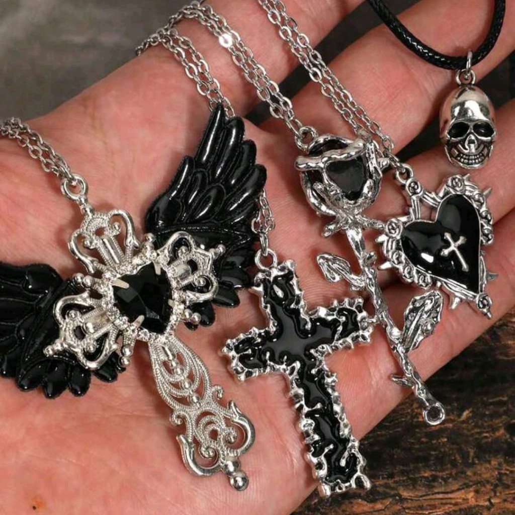 Collares Góticos plata