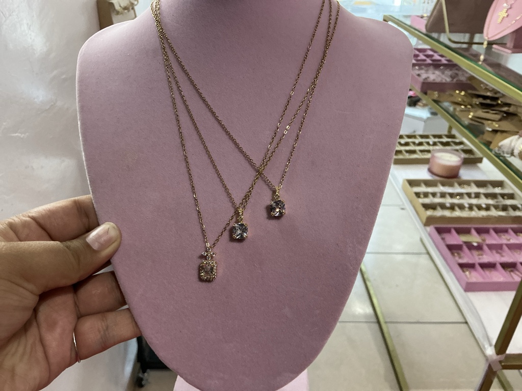 Collar elegante perlas
