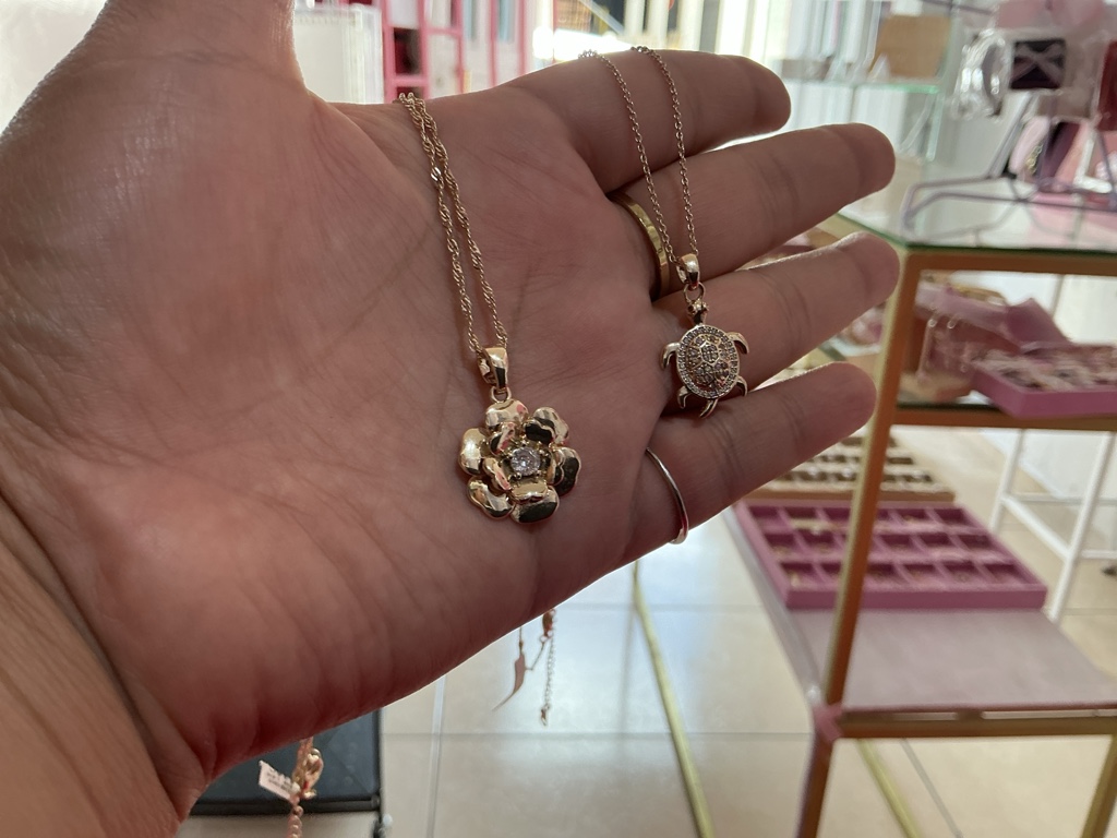 Collares varios