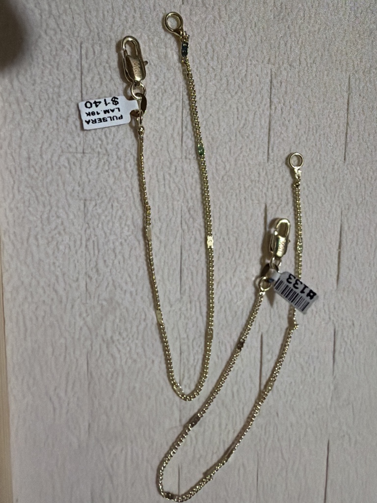 Pulsera fina dorada