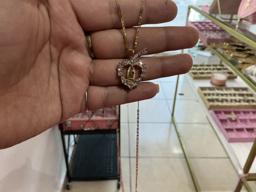Collar corazón la virgen