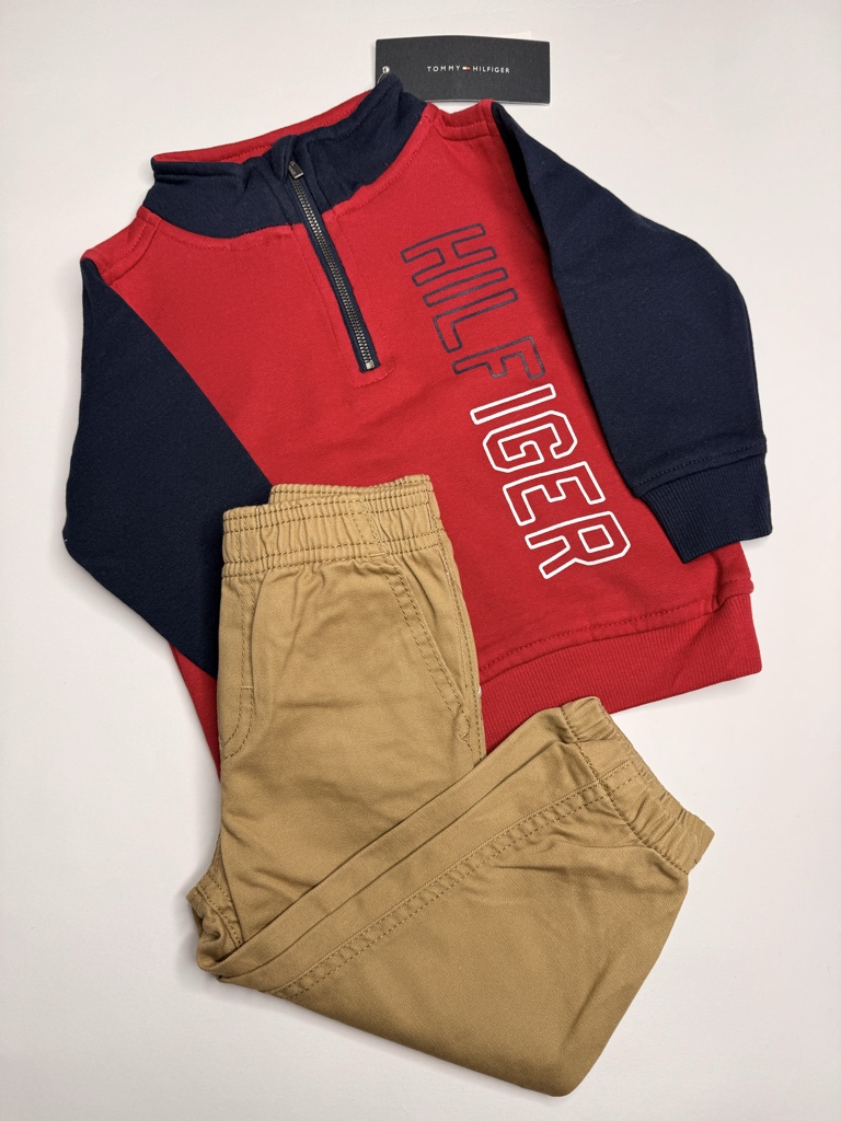 18m - Conjunto Tommy - suéter frisado pantalon gabardina jogger