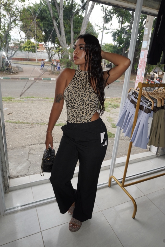 BODYS CUELLO LEOPARDO