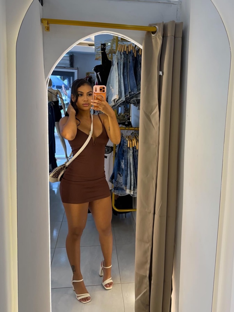 VESTIDOS EN V