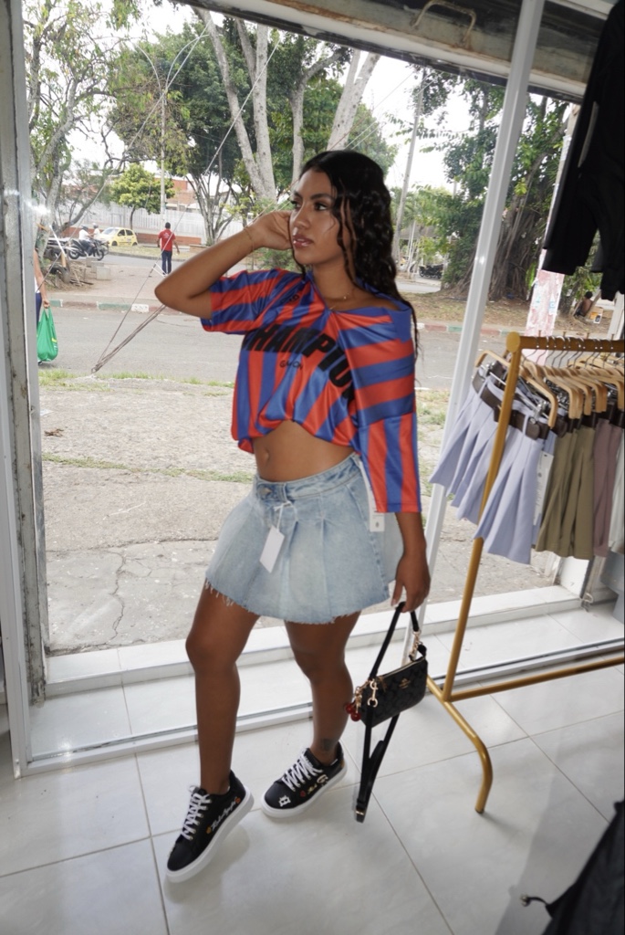 FALDA AZUL PLISADA
