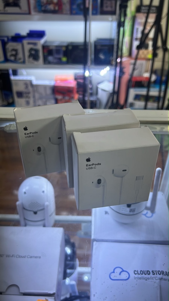 Apple EarPods USB-C blancos