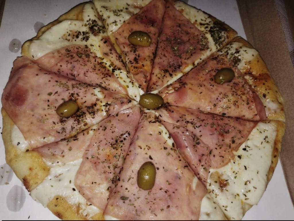 Pizza jamon