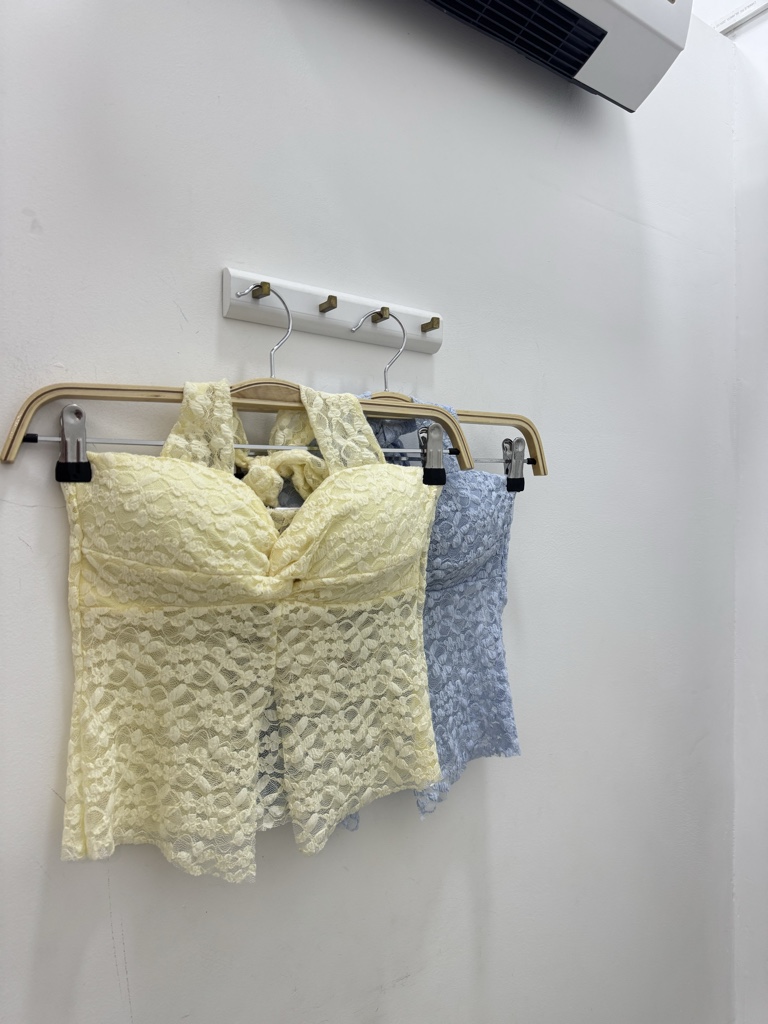 Crop top blonda copas