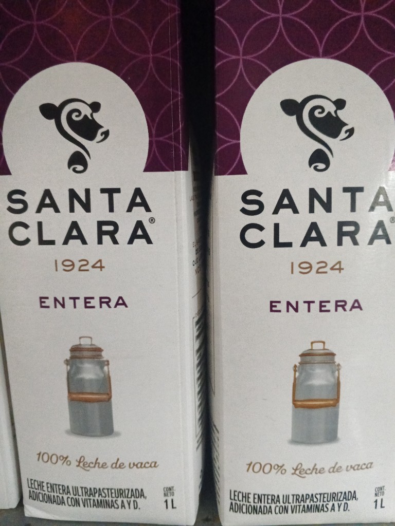 Leche entera santa clara 1l