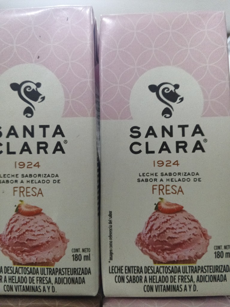 Leche santa clara fresa 180ml