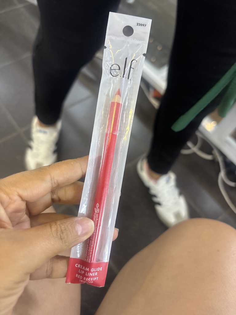 e.l.f. labia delineador